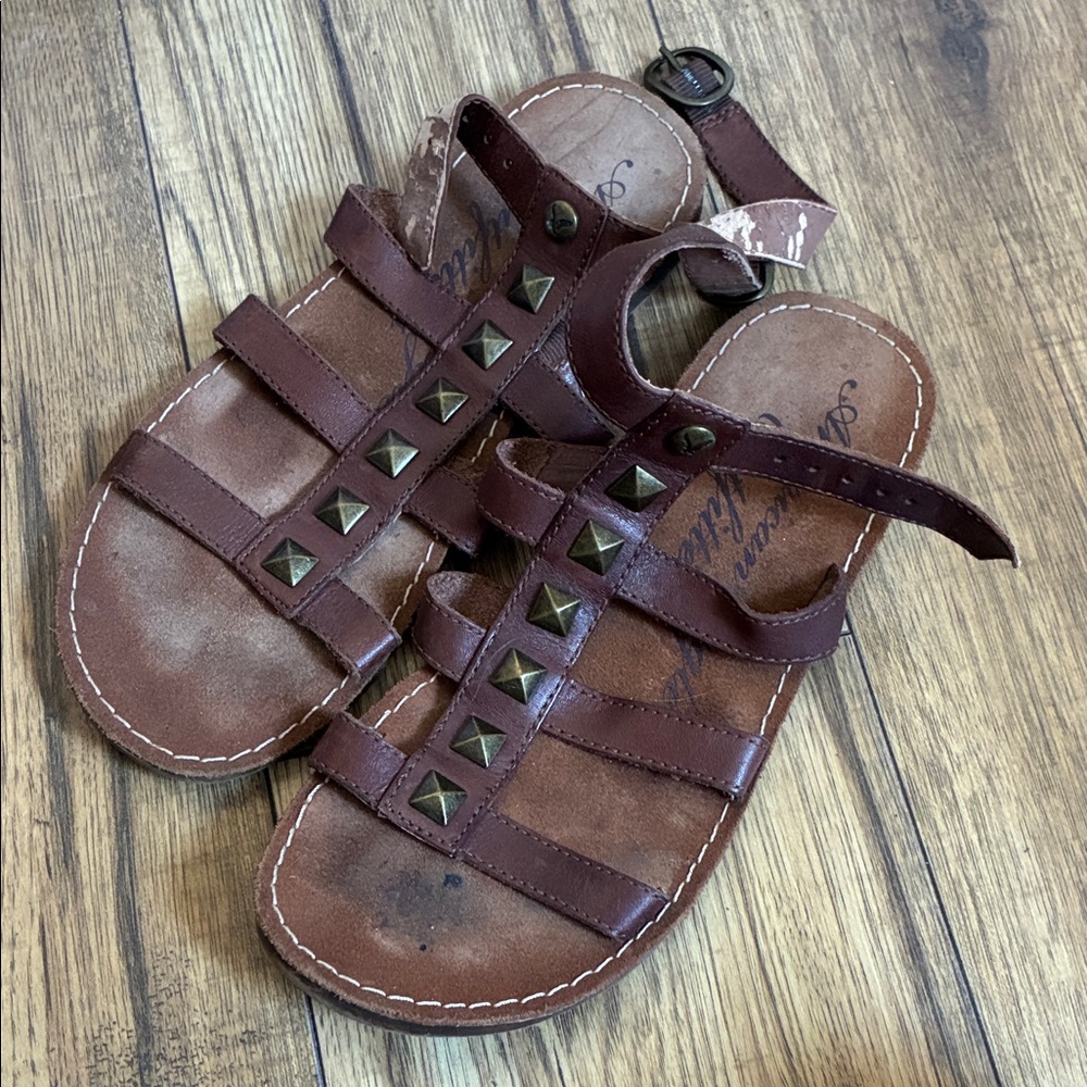American Eagle Outfitters Brown Sandals